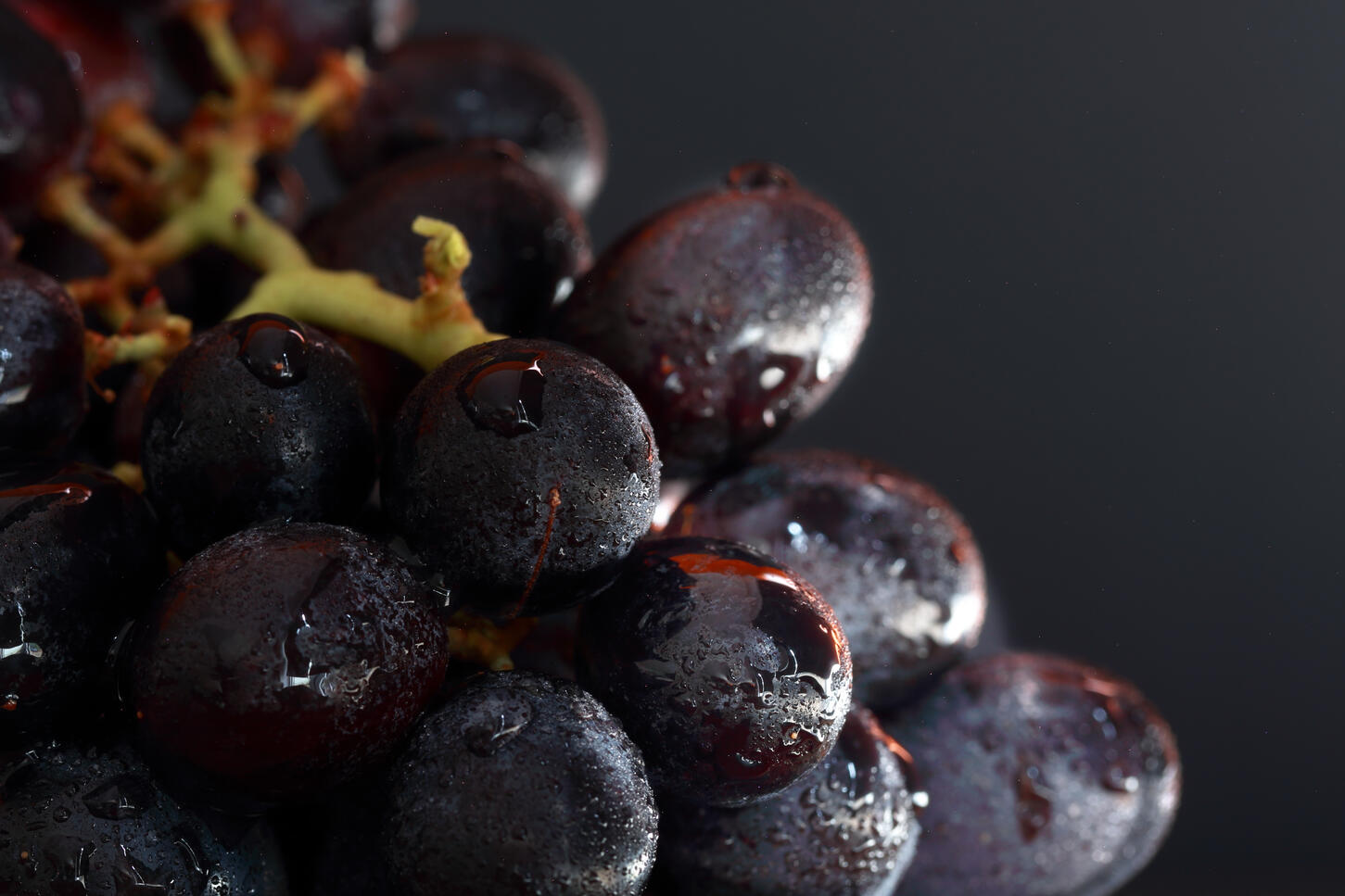 Fine grape details in controlled lighting
