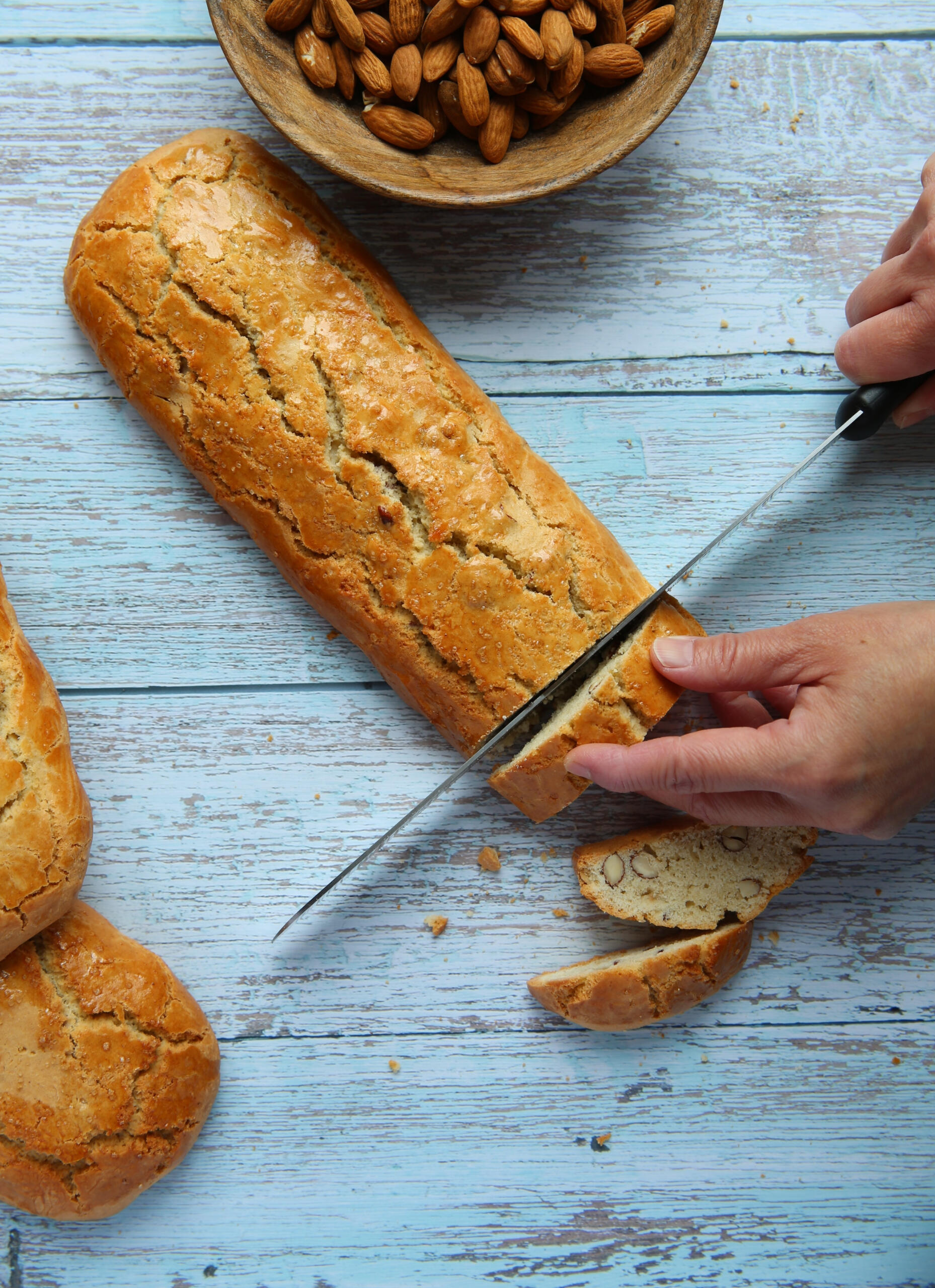 food photography - cutting freshly baked catuccini food photography - cutting freshly baked catuccini